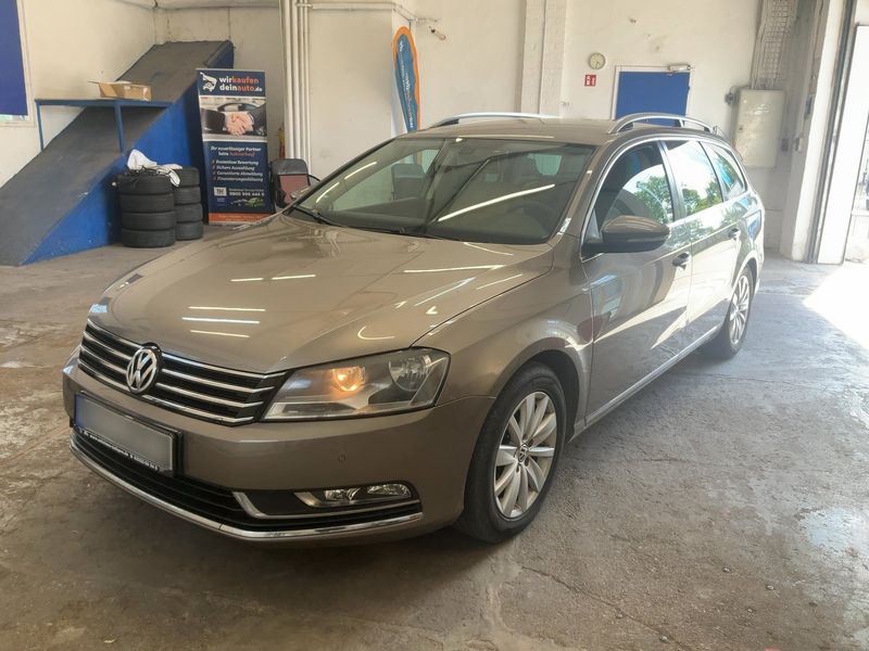 Volkswagen Passat 2.0 TDI — 1/8