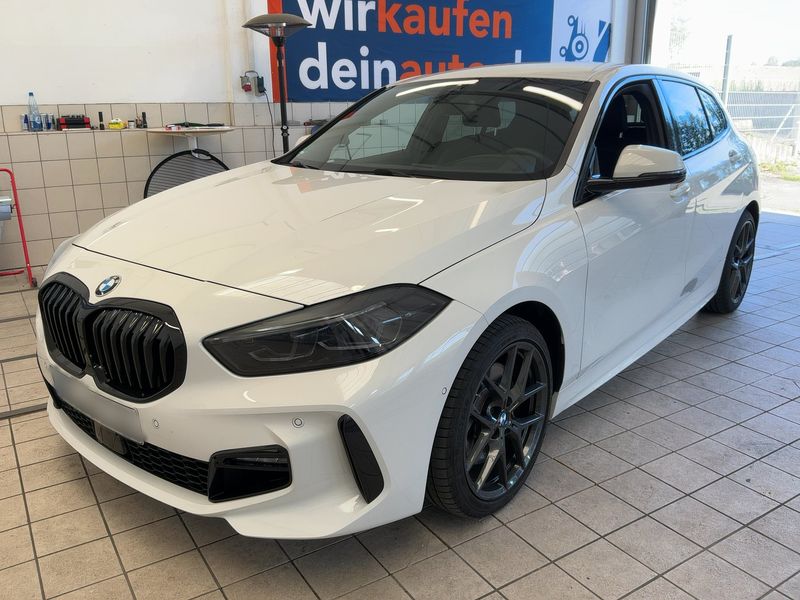 BMW 1er 120i — 1/8