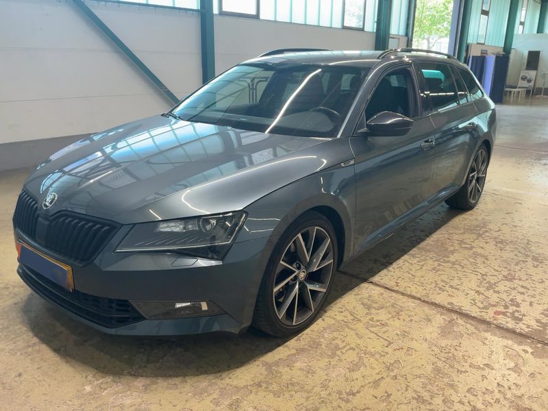 Skoda Superb 2.0 TSI — 1/8