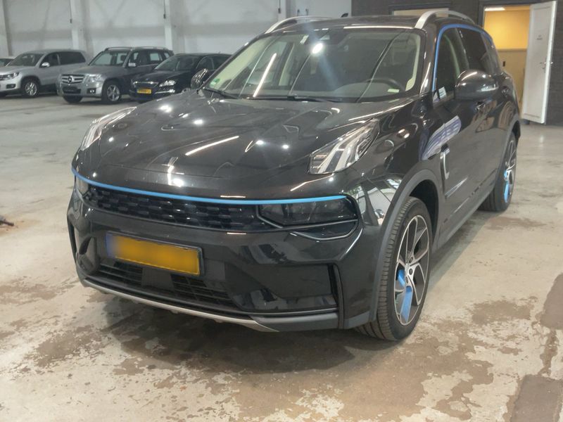 Lynk & Co 01 1.5 Hybrid — 1/8