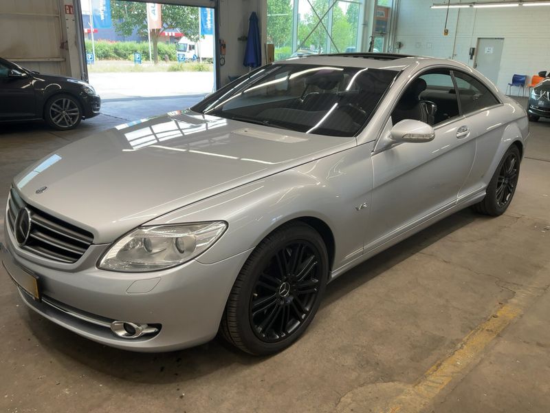 Mercedes-Benz CL-Coupe CL 600 — 1/8
