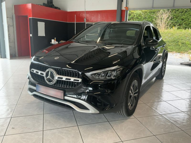 Mercedes-Benz GLA-Klasse GLA 180 Mild-Hybrid — 1/8