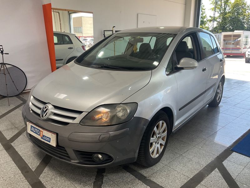 Volkswagen Golf V Plus 1.9 TDI — 1/8