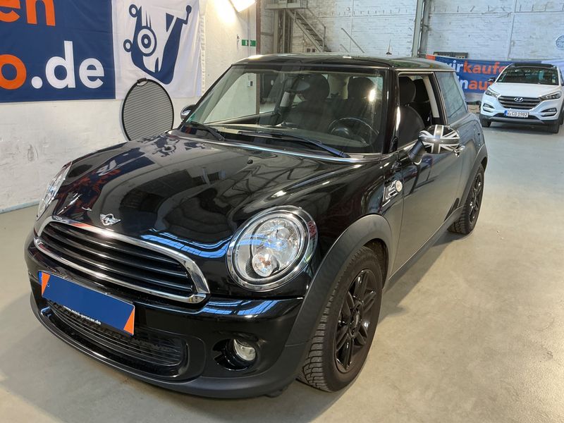 MINI MINI One — 1/8