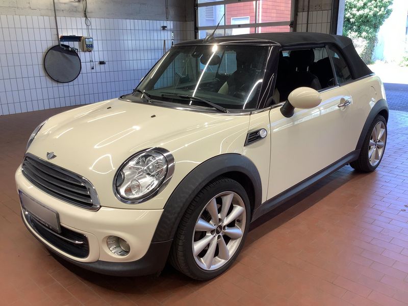 MINI Cabrio Cooper — 1/8