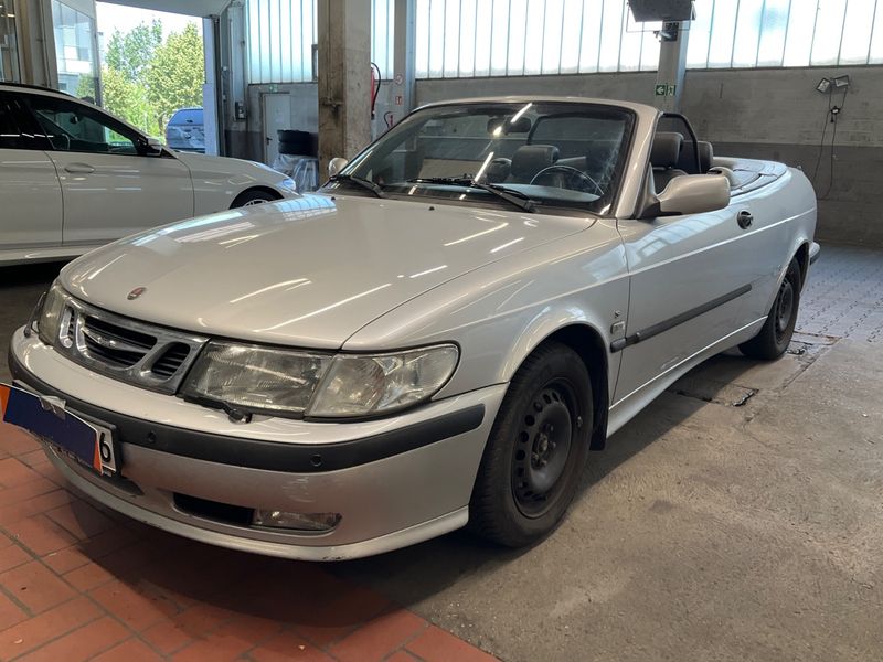 Saab 9-3 2.0 — 1/8