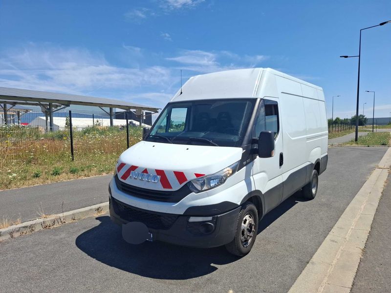 Iveco Daily 2.3 Diesel — 1/8