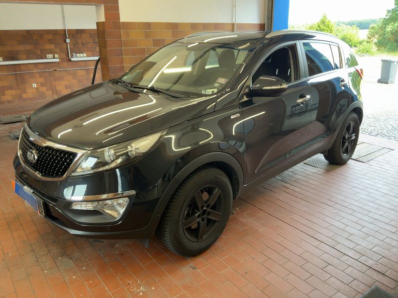 Kia Sportage 2.0 CRDi — фото 1