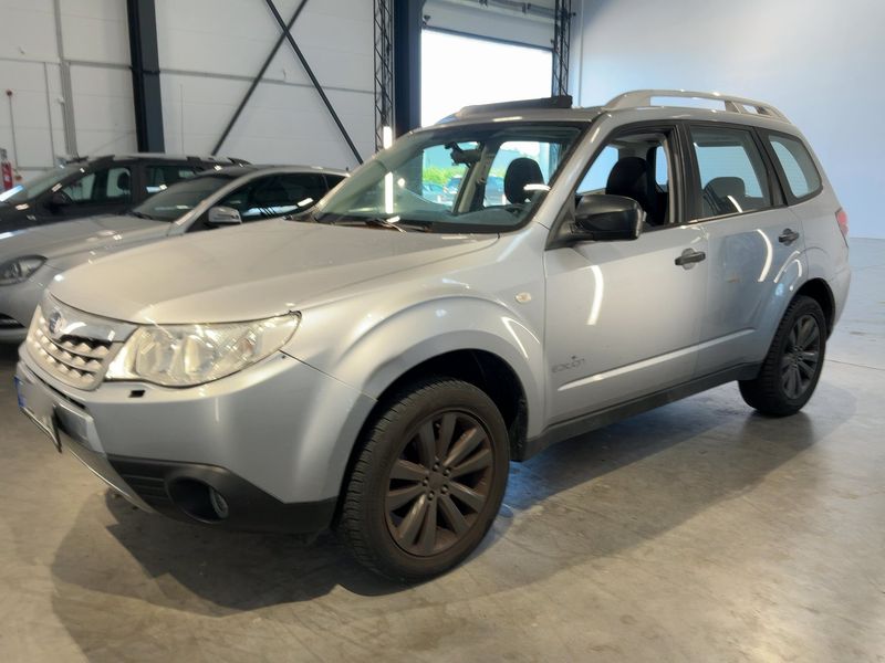 Subaru Forester 2.0 — 1/8