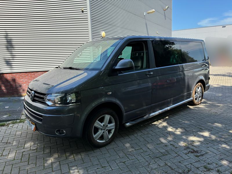 Volkswagen T5 Transporter 2.0 TDI — 1/8