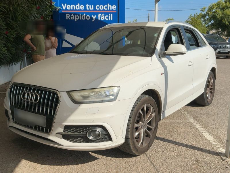 Audi Q3 2.0 TDI — фото 1