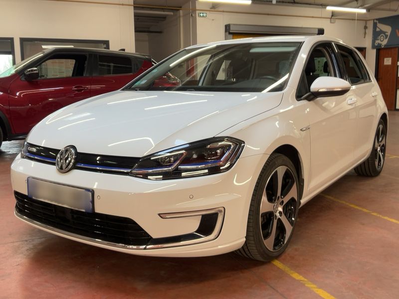 Volkswagen e-Golf VII electric drive 100 kW — 1/8