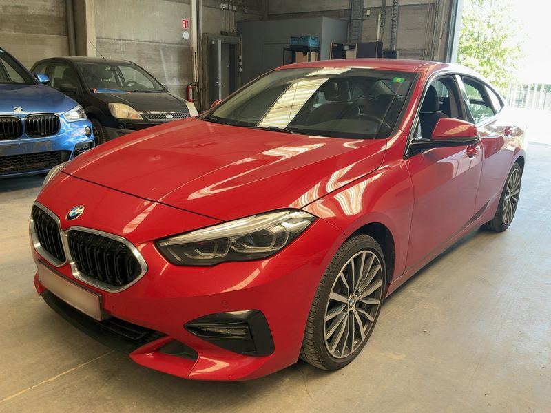 BMW 2er 218i Gran Coupe — 1/8