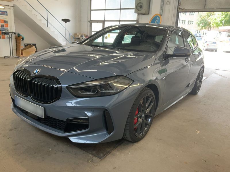 BMW 1er 120i — 1/8