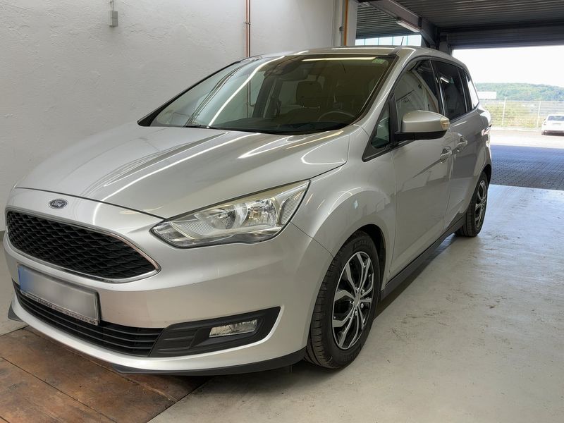 Ford Grand C-Max 1.5 EcoBoost — фото 1