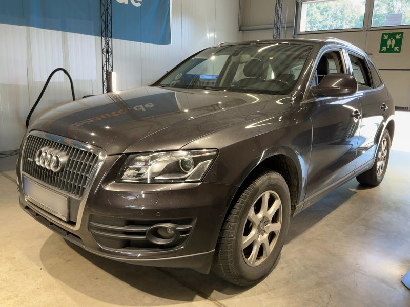 Audi Q5 2.0 TDI — 1/8