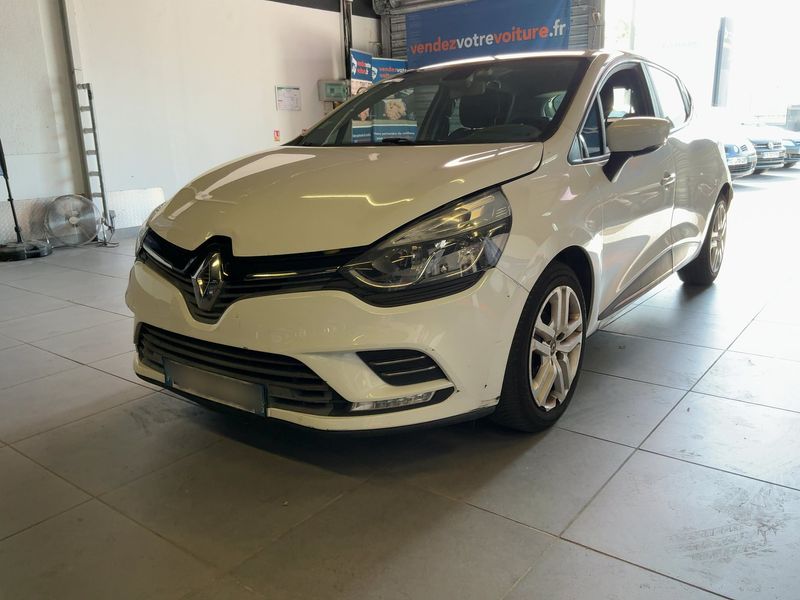 Renault Clio 1.2 — фото 1
