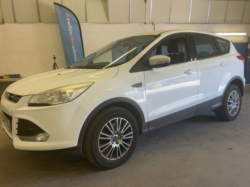 Ford Kuga 2.0 TDCi — 1/8