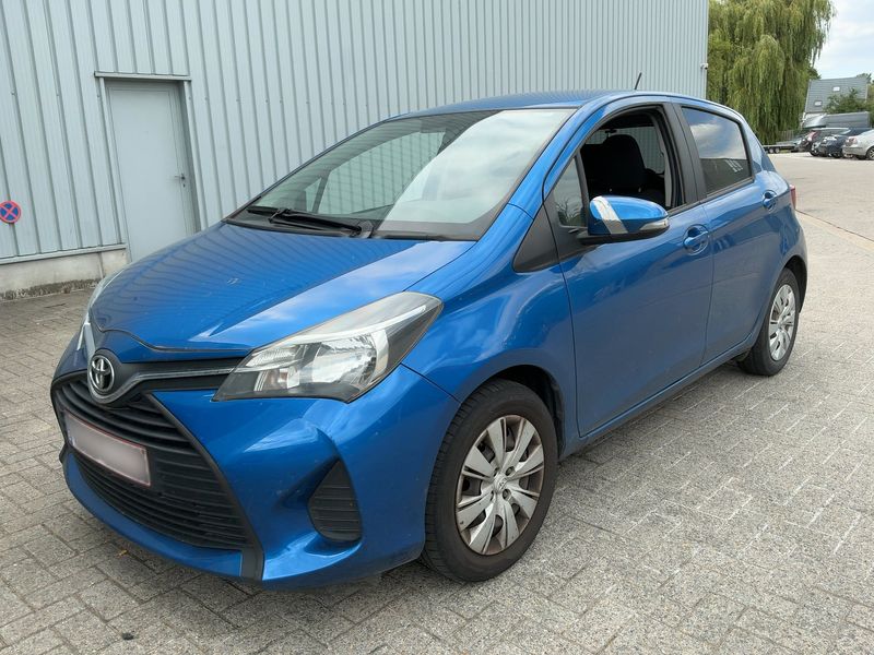 Toyota Yaris 1.33 Dual VVT-i — 1/8