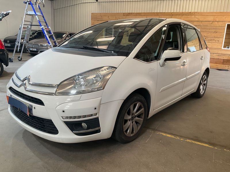 Citroen C4 Picasso 2.0 HDi — 1/8