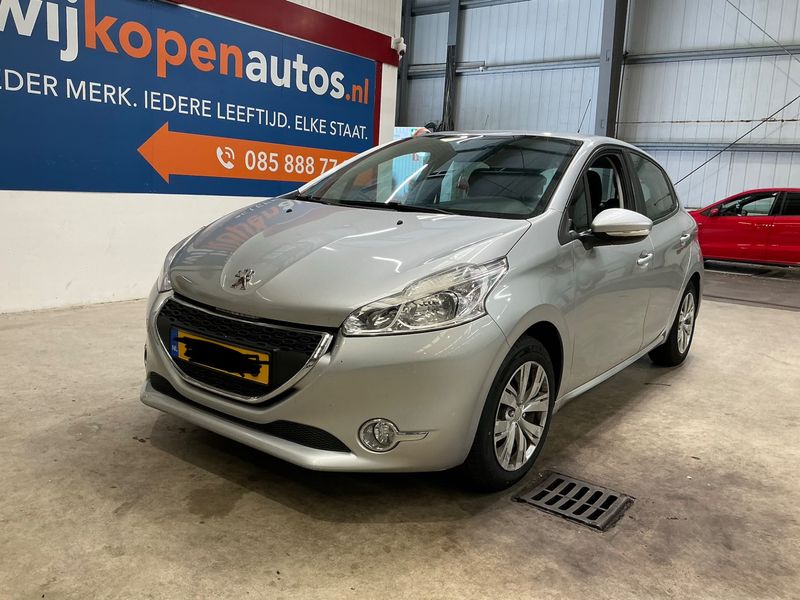 Peugeot 208 1.0 VTi — фото 1