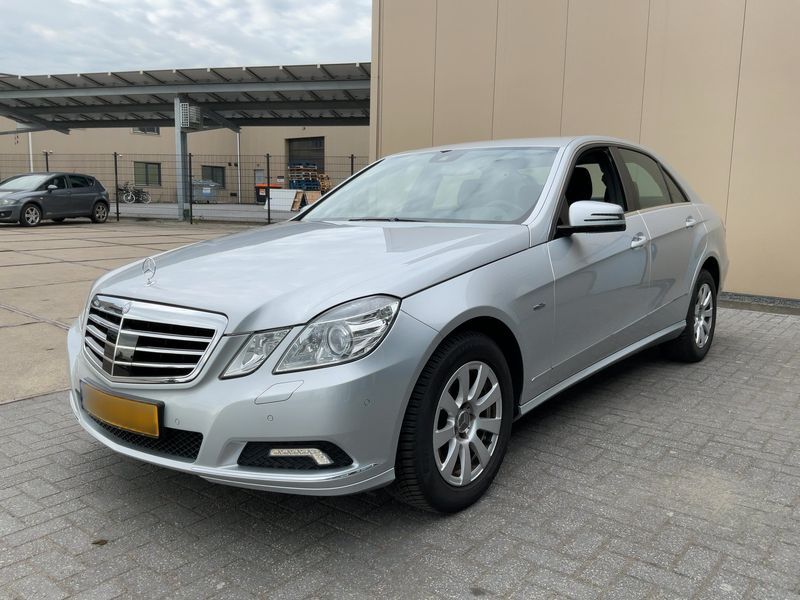 Mercedes-Benz E-Klasse E 250 CGI — фото 1