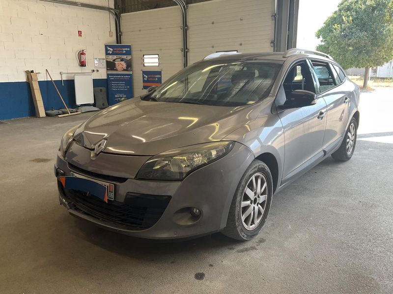 Renault Megane 1.5 dCi — 1/8