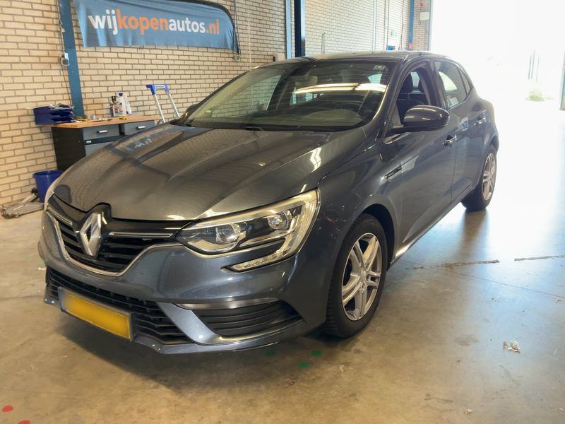 Renault Megane 1.2 TCe — 1/8