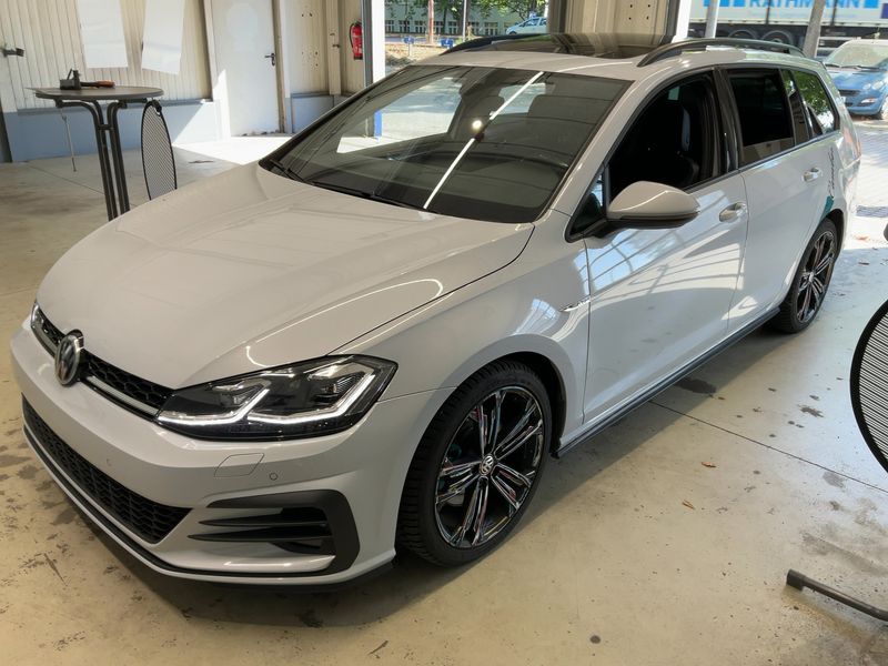 Volkswagen Golf VII 2.0 TDI — 1/8