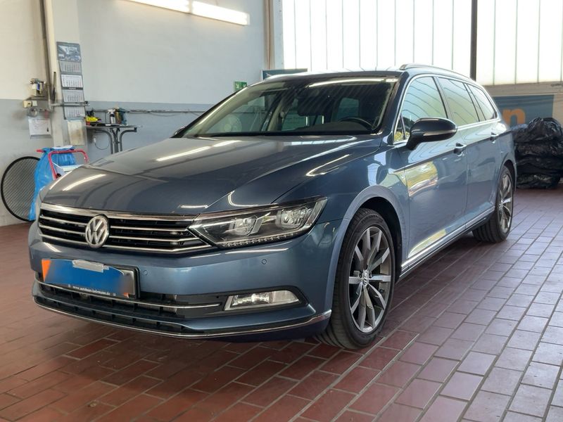 Volkswagen Passat 2.0 TDI — 1/8