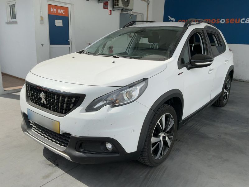 Peugeot 2008 1.2 PureTech — 1/8