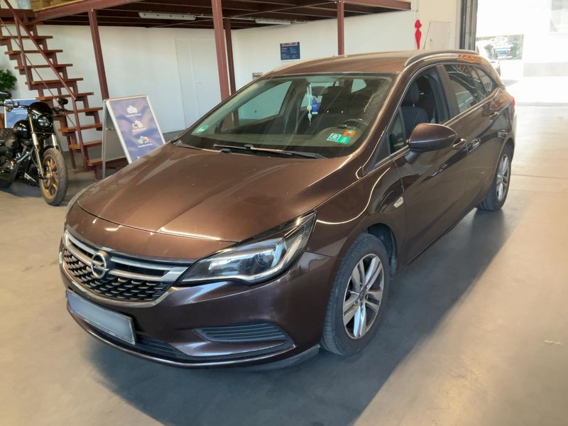 Opel Astra 1.4 SIDI Turbo — 1/8