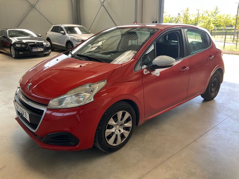 Peugeot 208 1.2 PureTech — 1/8