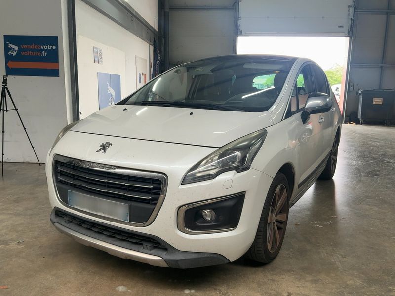 Peugeot 3008 2.0 HDi — 1/8