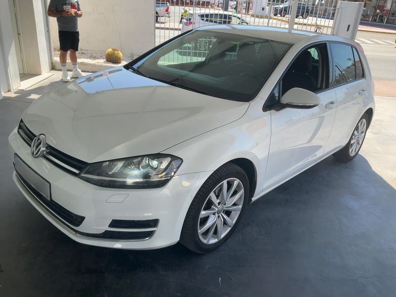 Volkswagen Golf VII 2.0 TDI — 1/8
