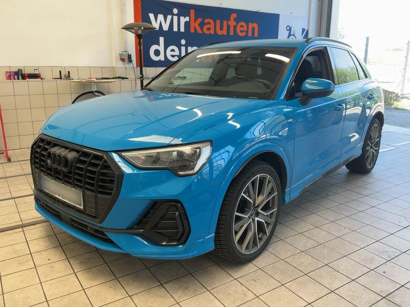 Audi Q3 35 TFSI — фото 1
