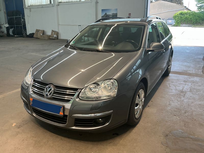Volkswagen Golf V 1.4 TSI — 1/8
