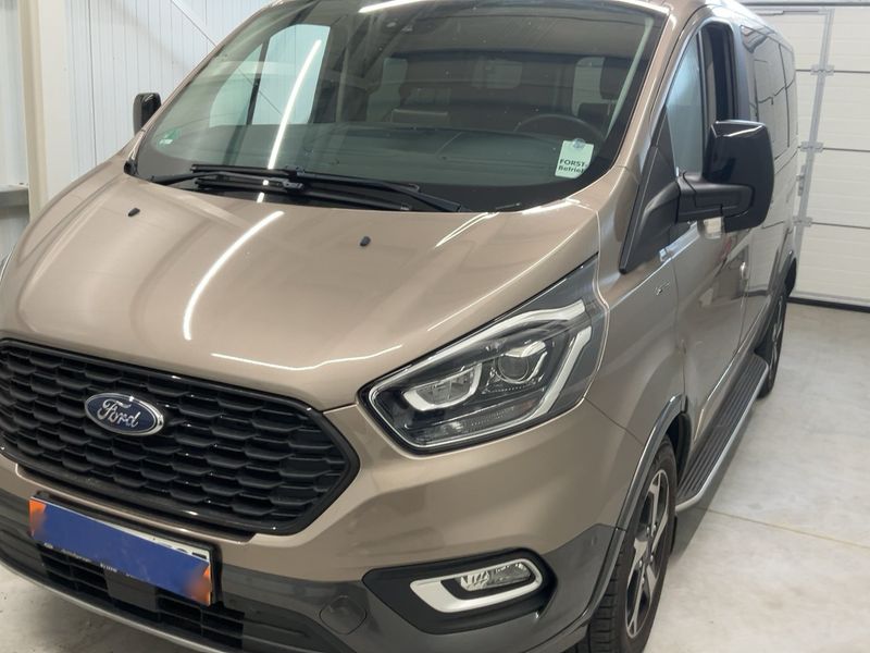Ford Tourneo Custom 2.0 TDCi Mild-Hybrid — 1/8