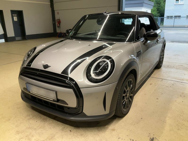 MINI Cabrio Cooper — 1/8