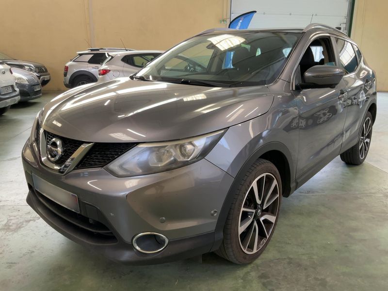 Nissan Qashqai 1.6 — 1/8