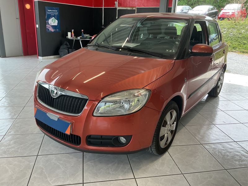 Skoda Fabia 1.2 — 1/8