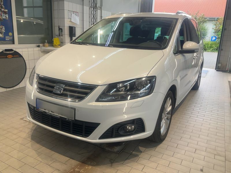 Seat Alhambra 2.0 TDI — 1/8