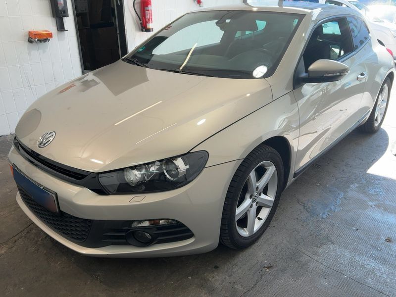 Volkswagen Scirocco 2.0 TDI — фото 1