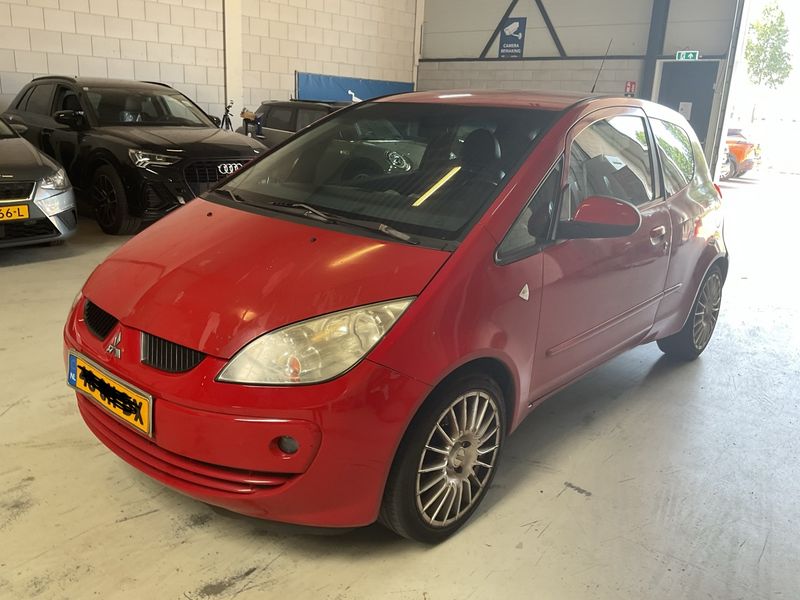 Mitsubishi Colt 1.3 — 1/8