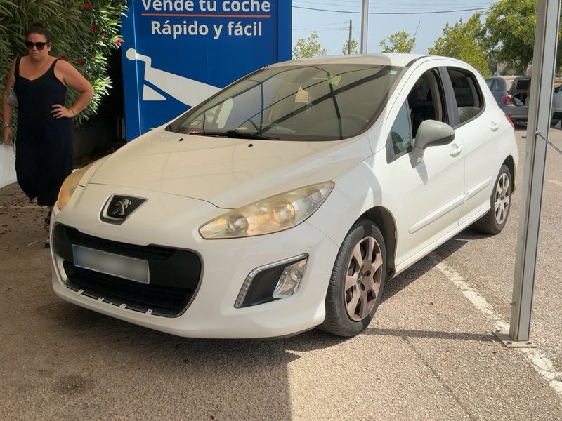 Peugeot 308 1.6 HDi — 1/8