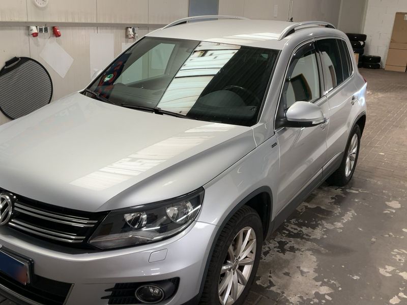 Volkswagen Tiguan 2.0 TSI — фото 1