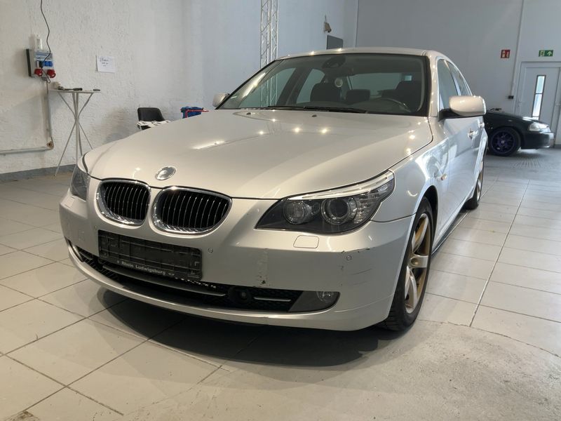 BMW 5er 530i — фото 1