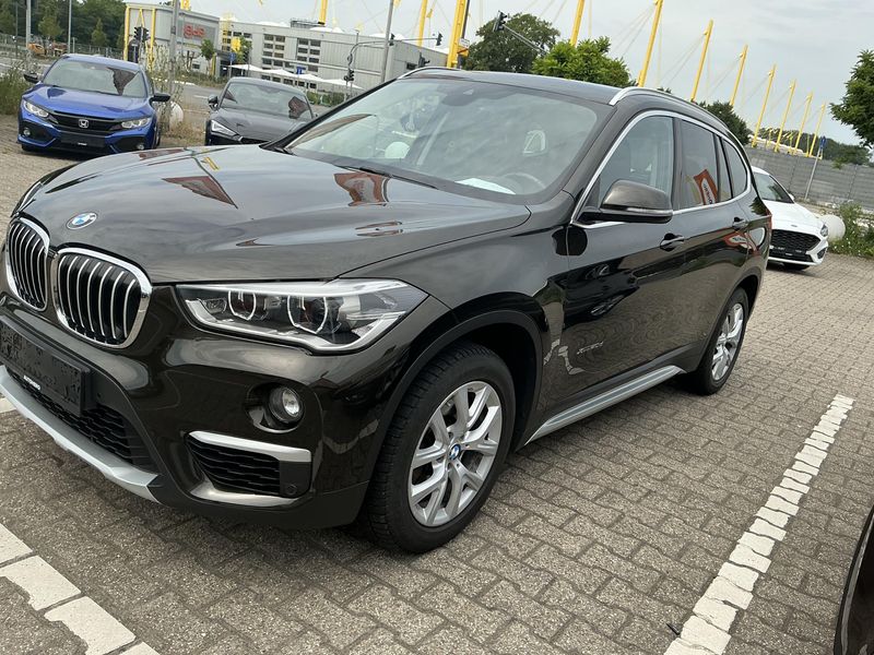 BMW X1 xDrive 20d — фото 1