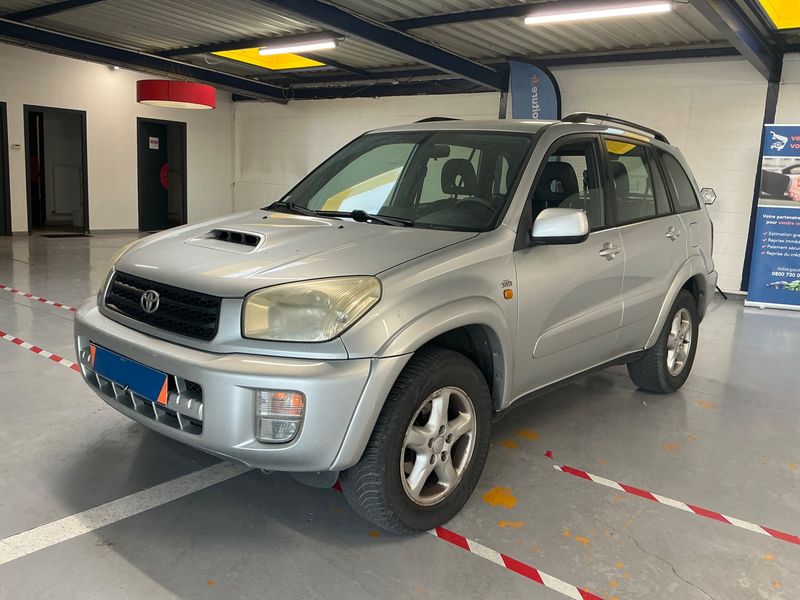 Toyota RAV 4 2.0 D-4D — 1/8