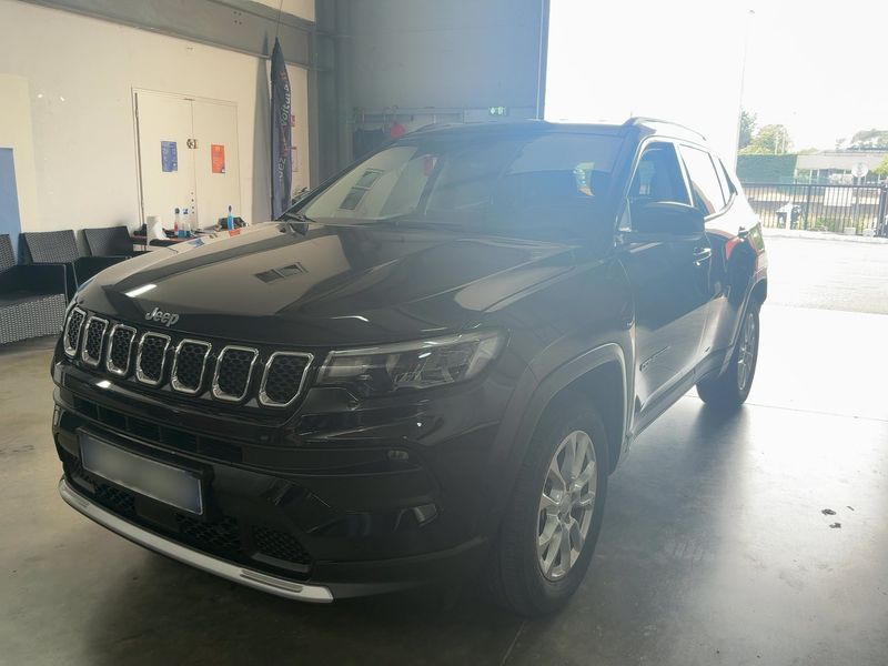 Jeep Compass 1.3 4xe Plug-in Hybrid — фото 1
